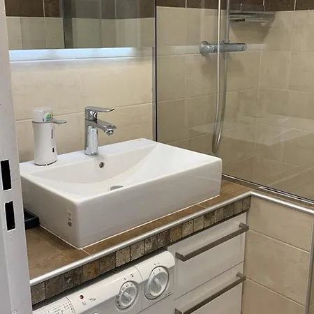 T2 A Avec Parking, 4 Personnes - Fr-1-335-207 Hyeres